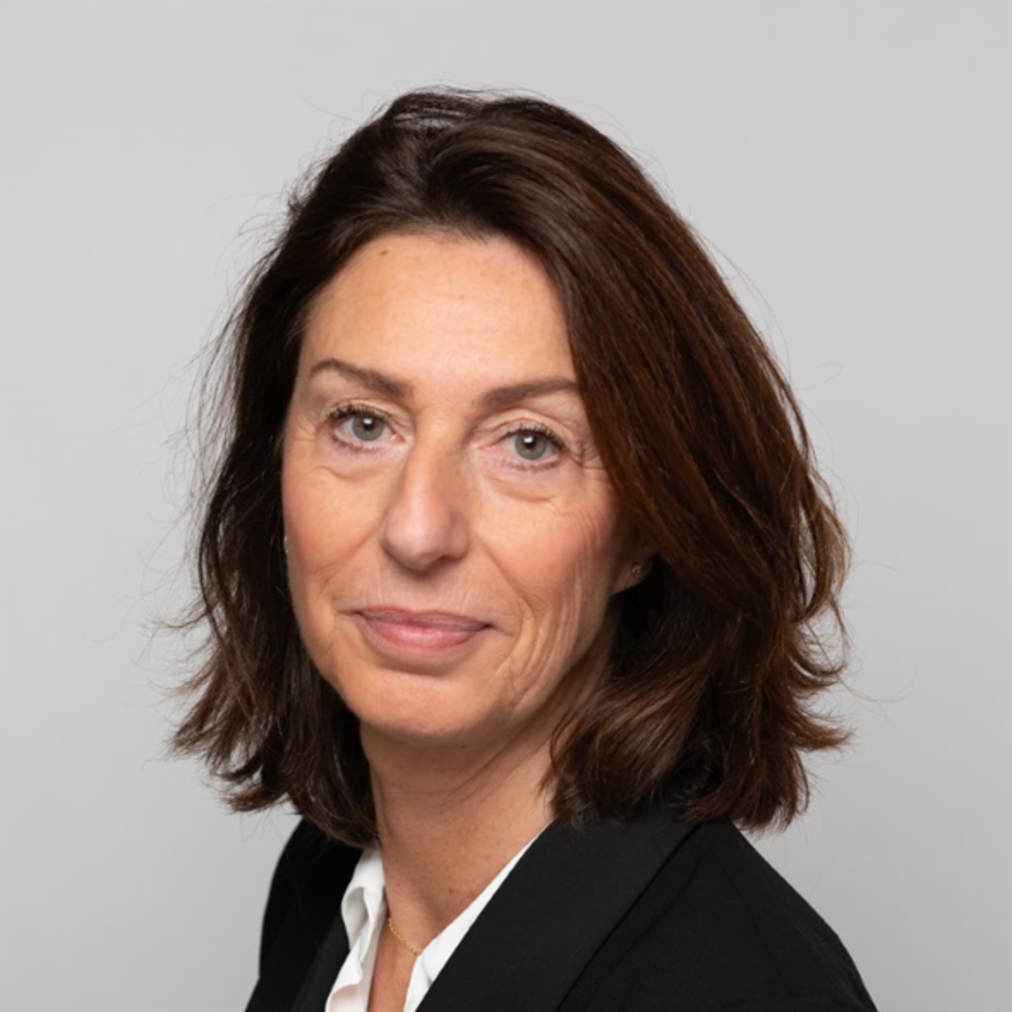 Portrait de Déborah Cohen Hadad, responsable recrutement, EOS France