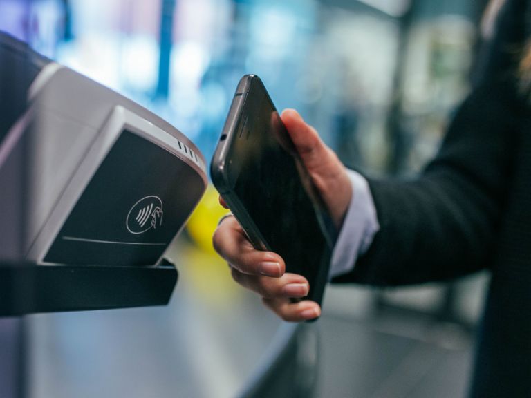 Using the smartphone via app and other devices is already possible and increasingly popular . 